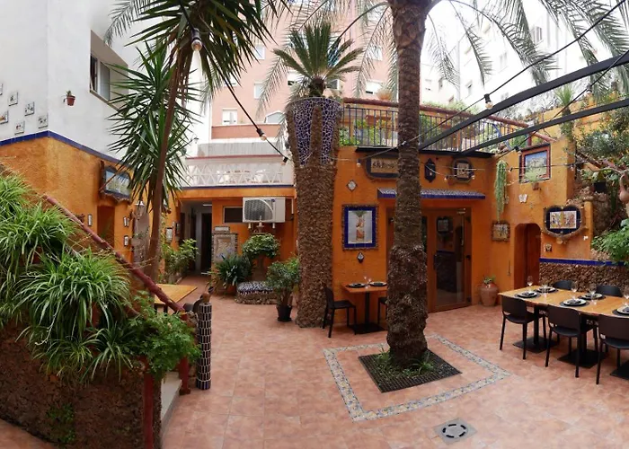 El Cami Hotel