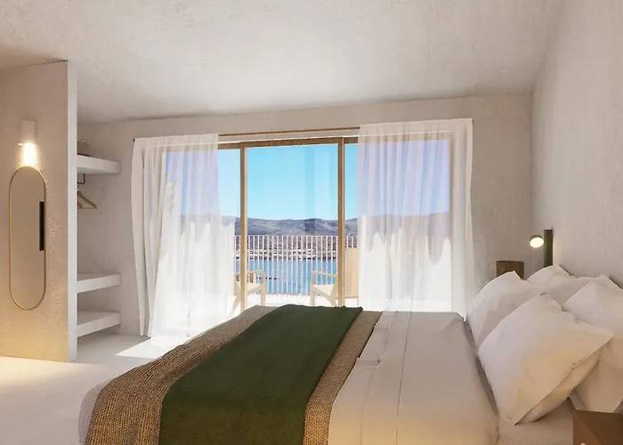 Hostal Sol I Sombra