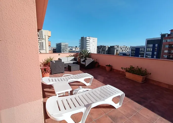 Cozy And Sunny Penthouse Fira Bcn