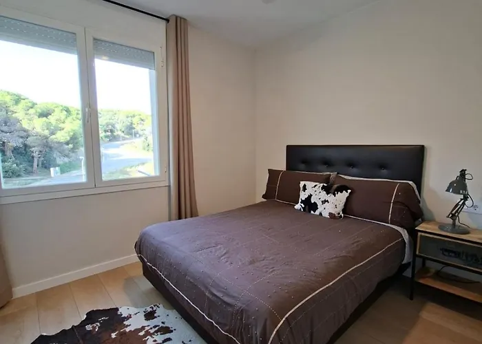 Apartment Beach Front Sant Pol