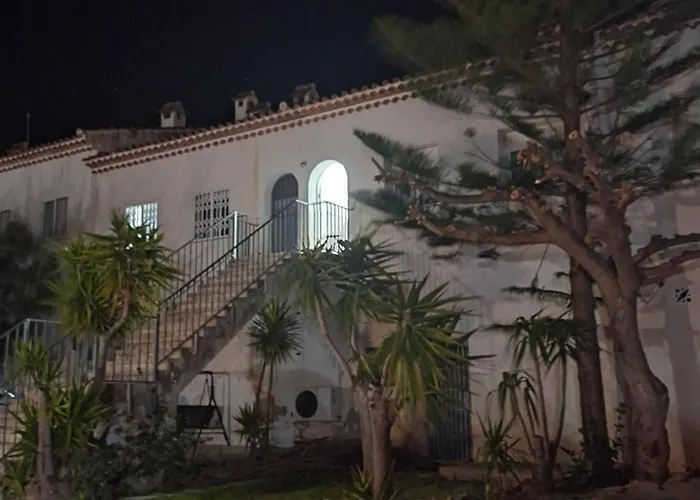 Centrico Piso A 5 Min De La Playa, Ac, Wifi Y Parking Incluido