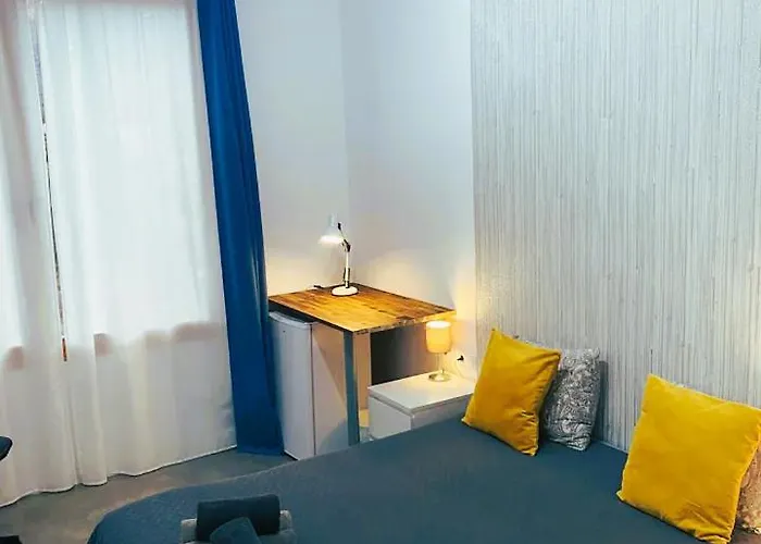 1-4 Comfortable Room With Air Conditioning