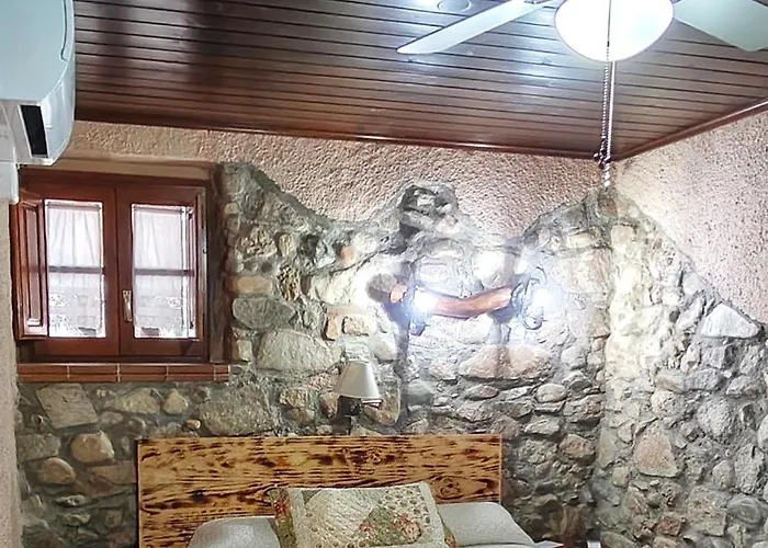 Hotel Rural Masia Can Felip