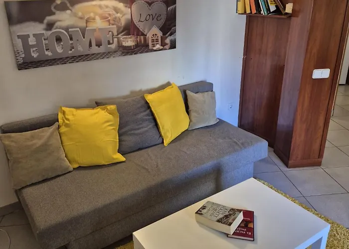 Apt6 Apartament Amb Ascensor Al Centre De Vic , Ideal Parelles Aptgarbi
