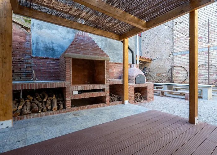 La Quadra Rural Housing