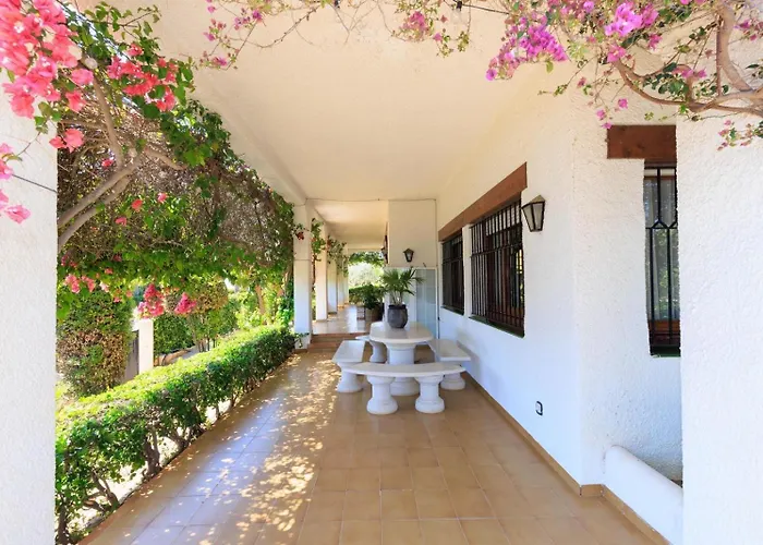 Villa Carmen - Peaceful Eco-Luxury With Private Pool And Sea Views & Ev - Near Sitges