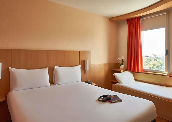 Ibis Barcelona Santa Coloma