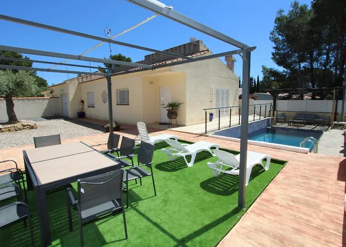 Casa Con Piscina Privada, Cerca Del Mar, Wifi Gratuito, Aire Opcional, Admite Mascotas - Es-184-52