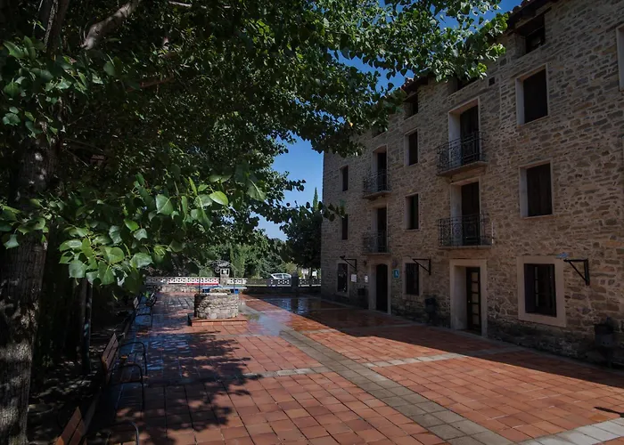 Hotel Panadería y Bungalows Ligüerre de Cinca,