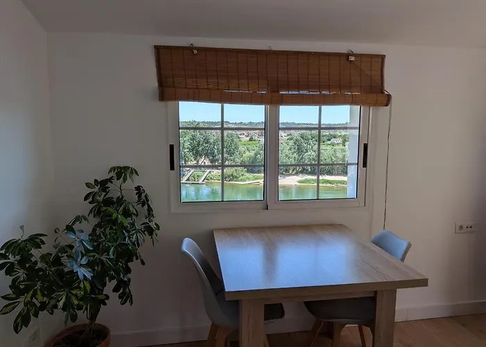 River Ebro Apartments