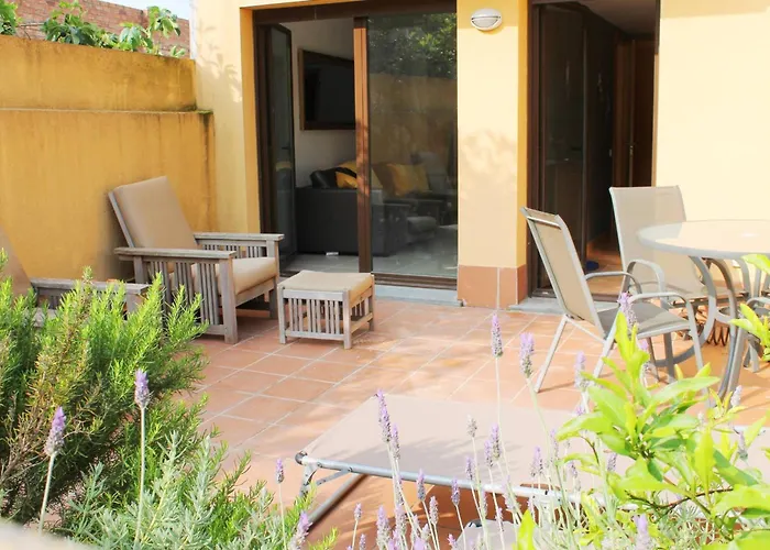 Ground Floor Apartment In Centre Of Torroella De Montgri