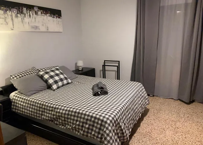 Apartamento Entero Con Terraza En El Centro De Rubi