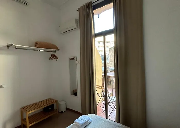 Hostal Delfos