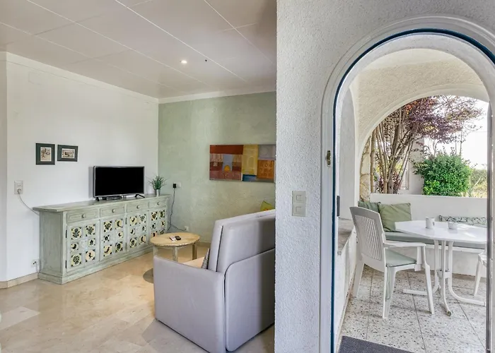 Art- Apartamentos Revilla Tacke F