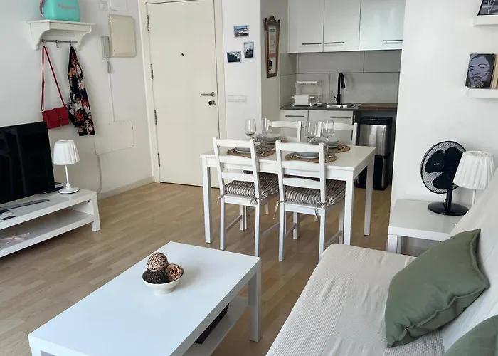 Apartamento Luminoso Con Parking A 250 M De Playa Y Centro