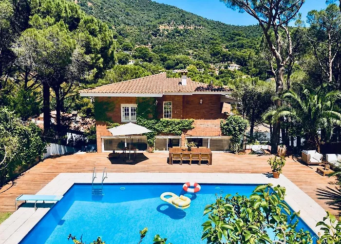 Casa Paradis Rosamar - Luxury Villa With Pool 1Min Walk From Beach Costa Brava!
