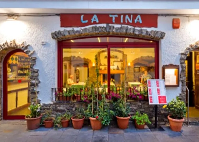 Hostal La Tina