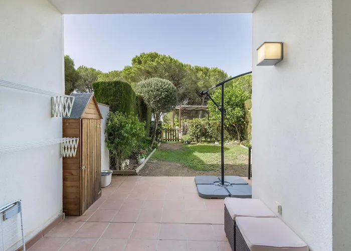 Your Pet-Friendly Home In Sant Pol