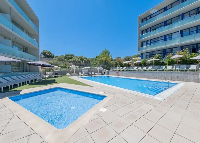 Apolo Suites Rentalmar