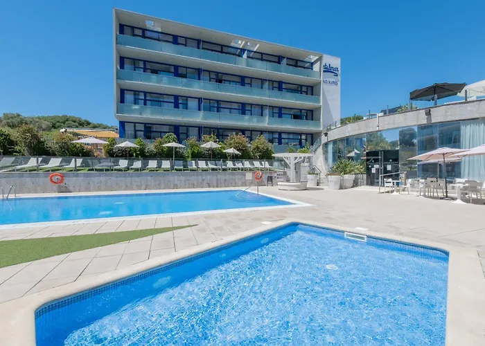 Apolo Suites Rentalmar