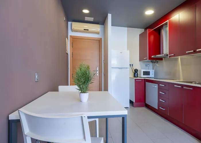 Apolo Suites Rentalmar