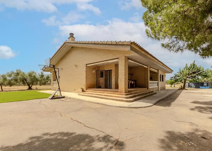 Masia Els Pins D'Olivers Reus