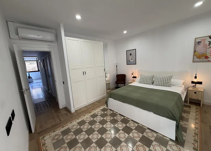 Apartamentos_Lovely_Rooms_Vic