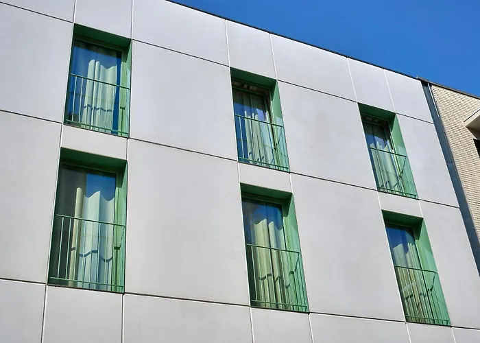Hostelfly Fira Barcelona