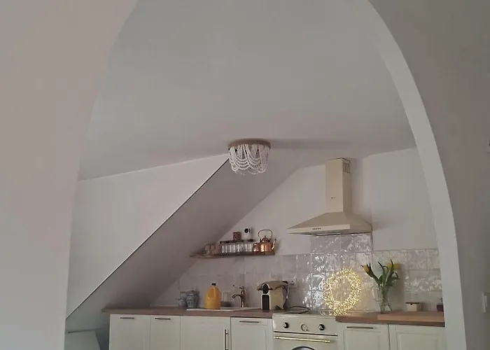 Amira Home Suite