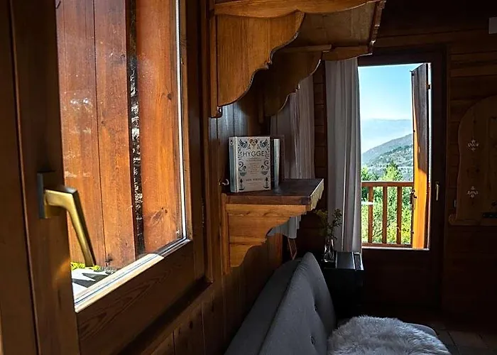 Minds & Mountains Eco Lodge