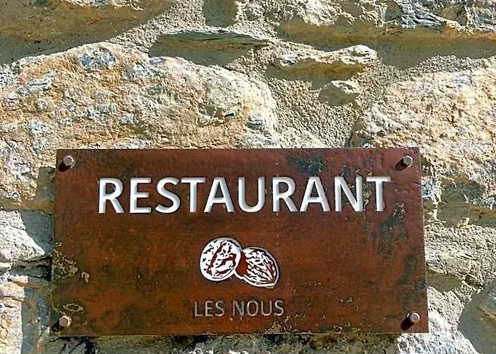 Les Nous Hotel