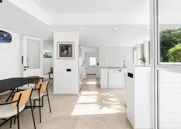 The Garden Villa - Mediterranean Oasis In Bcn