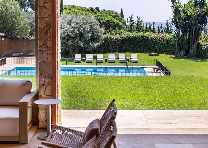 Mediterranean Sea & Golf Paradise