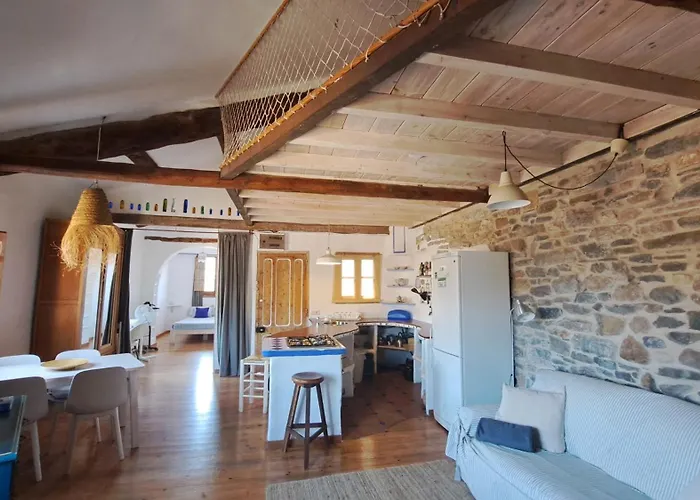 Cosy Attic With Terrace, Walking Distance To Lake