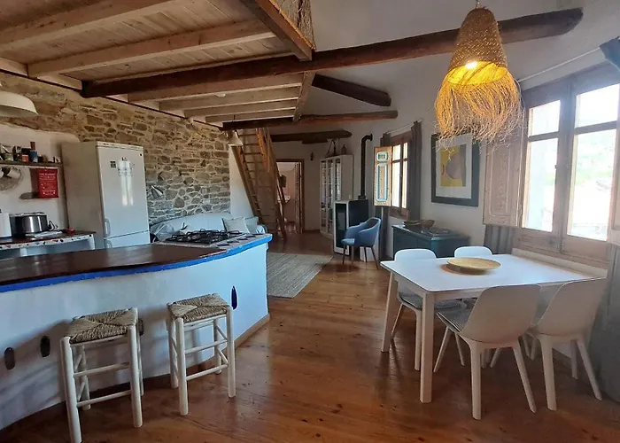 Cosy Attic With Terrace, Walking Distance To Lake