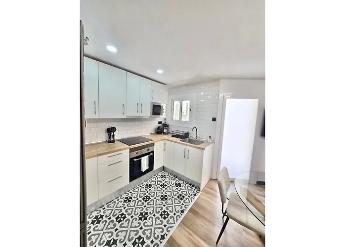 Comfort Stay-Private Apartment Near Barcelona, Airport