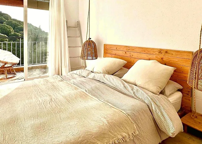 Sea View Apartment Near Beach In Calella