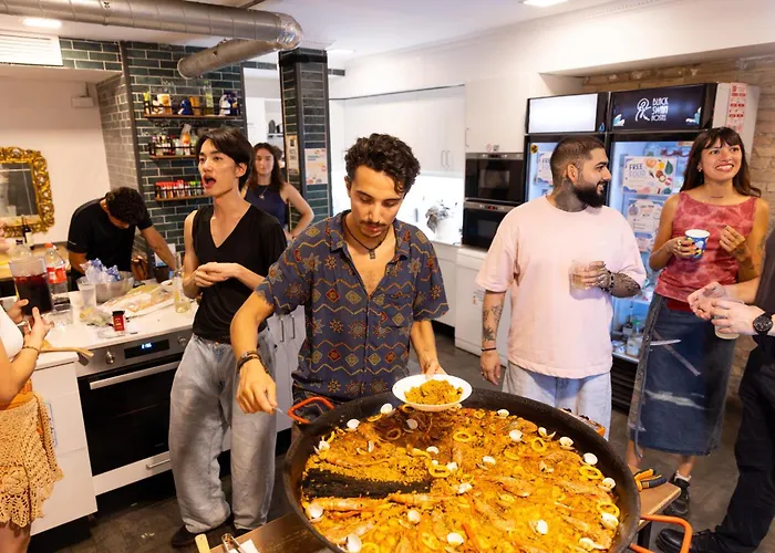 Black Swan Hostel Barcelona