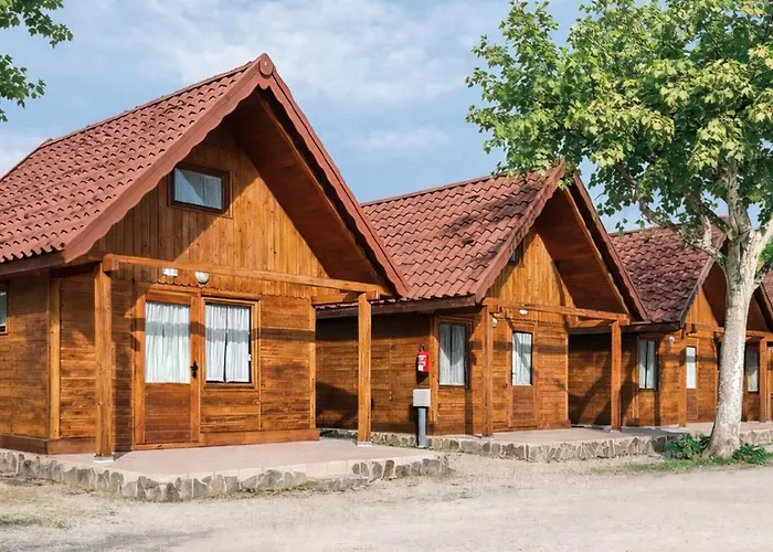 Arc De Bara Camping & Bungalows