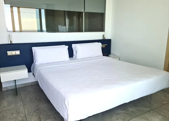 Hotel Grifeu Y Restaurant - Costa Brava
