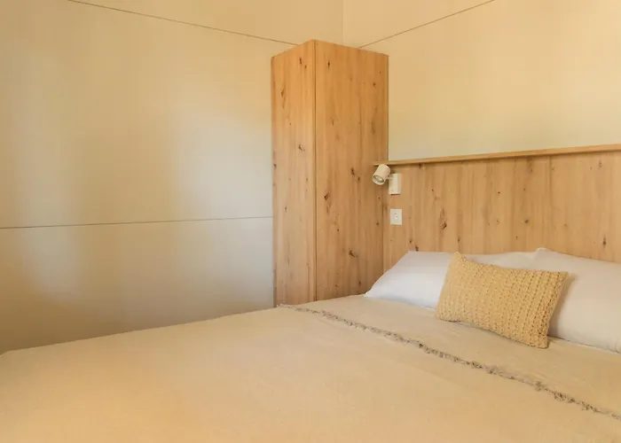 Camping Sènia Cala Canyelles