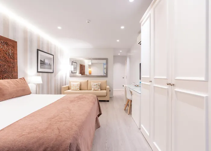Serennia Fira Gran Via Exclusive Rooms L'Hospitalet de Llobregat