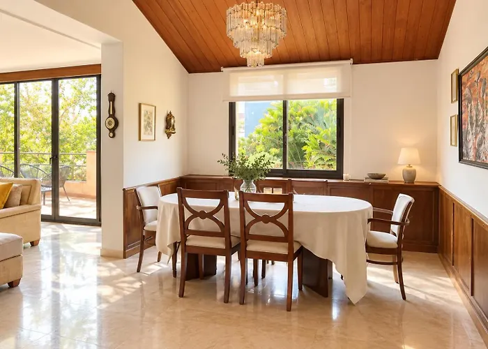 Gran Casa Con Piscina Privada Y Jardin En Begur