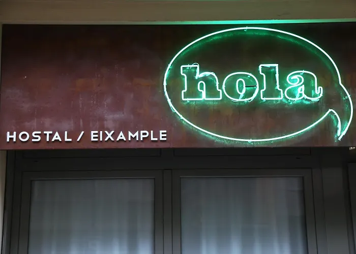 Hola Hostal Eixample