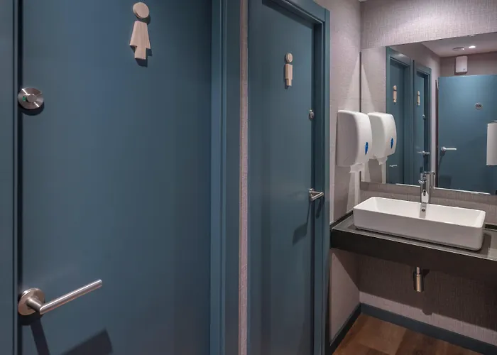 Hostal Operaramblas
