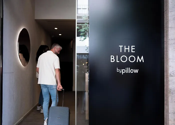 Bypillow The Bloom Girona
