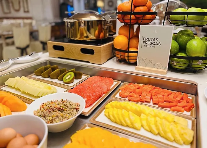 Hotel Pirineos Figueres By Pierre & Vacances