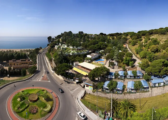 Camping Bungalows El Far