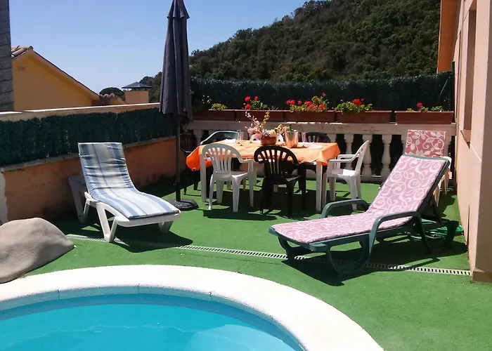 Villa Costa.