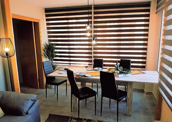 Marina Port & Beach-Apartment